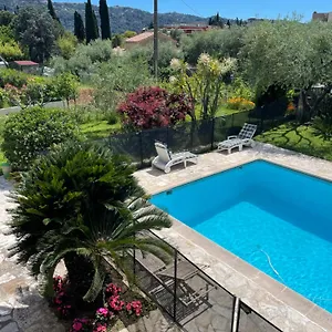 Hébergement de vacances Bas De Avec Acces Piscine Pres De Cannes Monaco, Carros